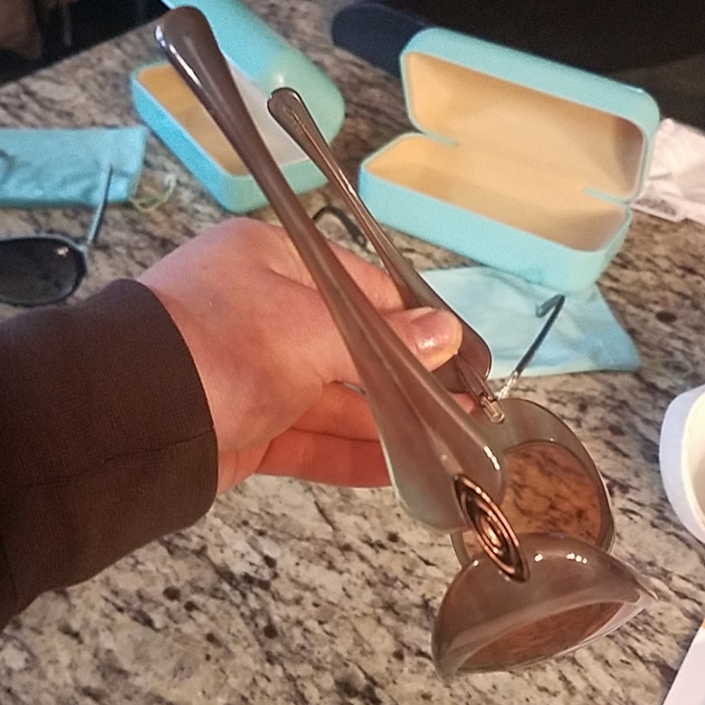 Designer sunglasses - Picture 2 of 2